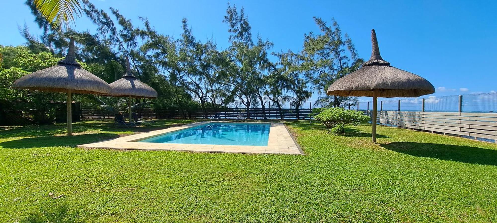 Clair de Lune - Private 2 Bedrooms Beachfront Villa Trou d'Eau Douce Buitenkant foto