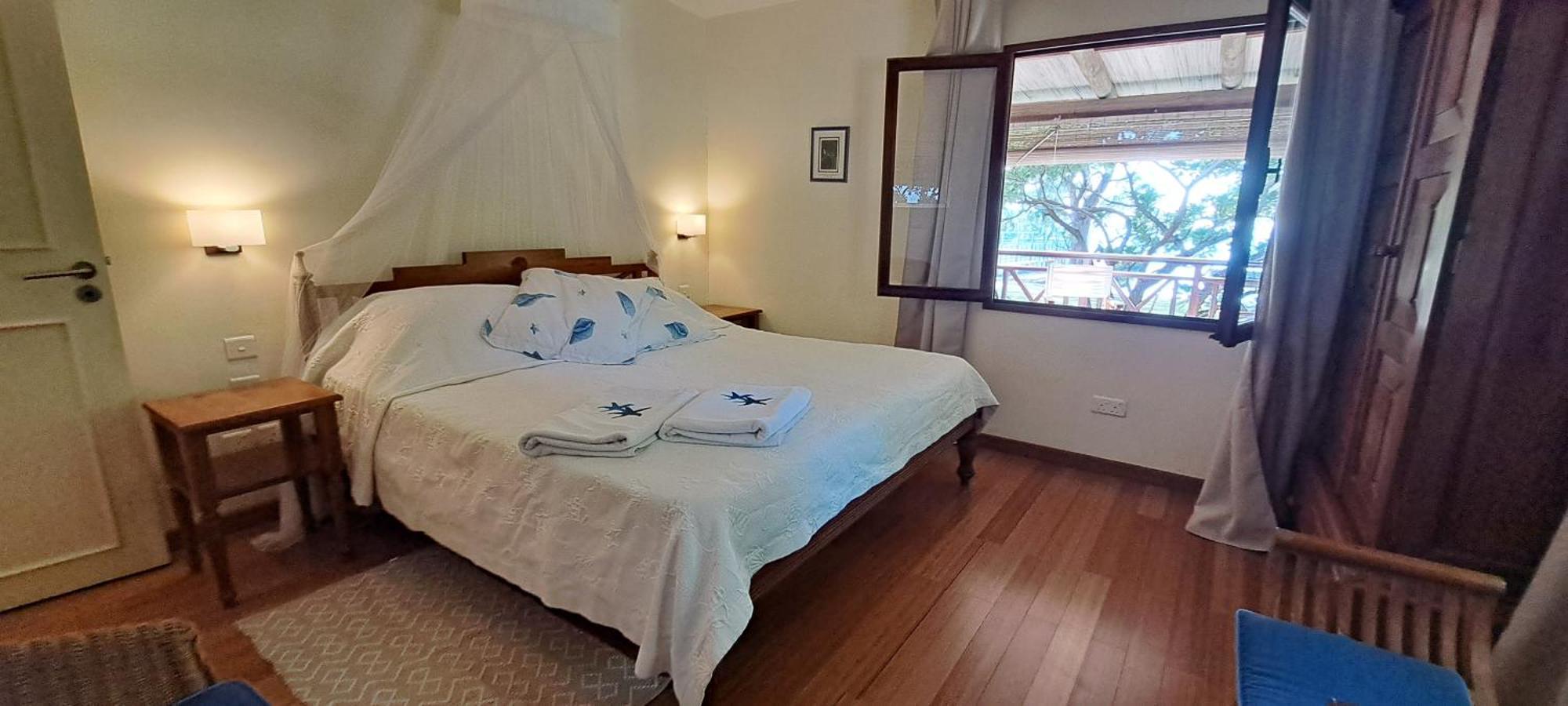 Clair de Lune - Private 2 Bedrooms Beachfront Villa Trou d'Eau Douce Buitenkant foto