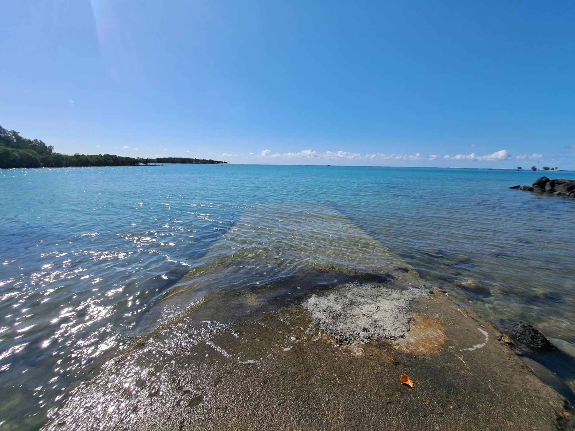 Clair de Lune - Private 2 Bedrooms Beachfront Villa Trou d'Eau Douce Buitenkant foto