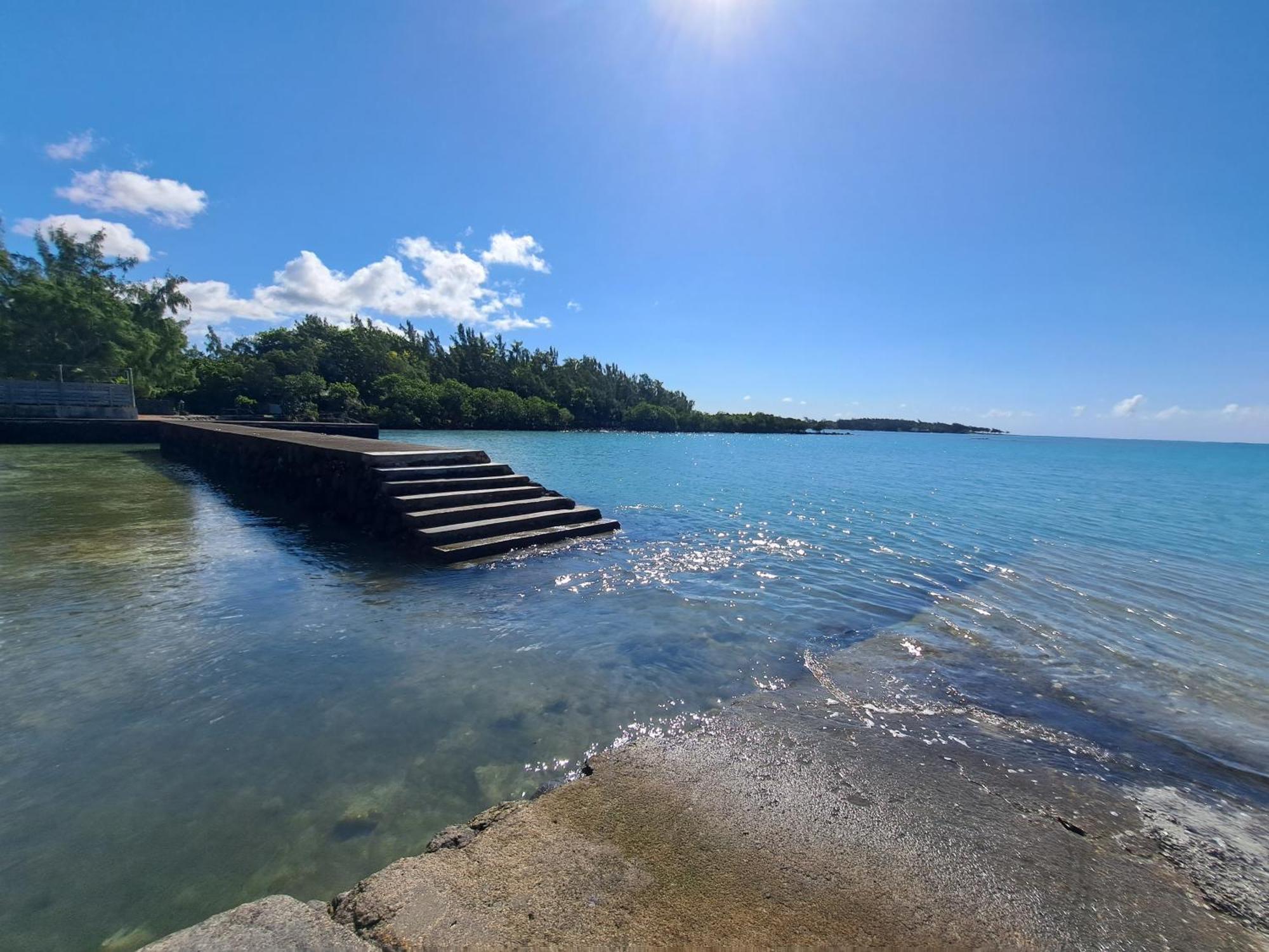 Clair de Lune - Private 2 Bedrooms Beachfront Villa Trou d'Eau Douce Buitenkant foto